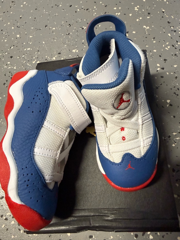 New Boys Girls Jordan Sz 9 Blue White And Red High-Top Shoes